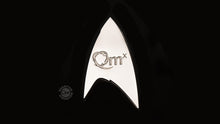 Load image into Gallery viewer, STAR TREK™: DISCOVERY Magnetic Insignia Badge - Medical
